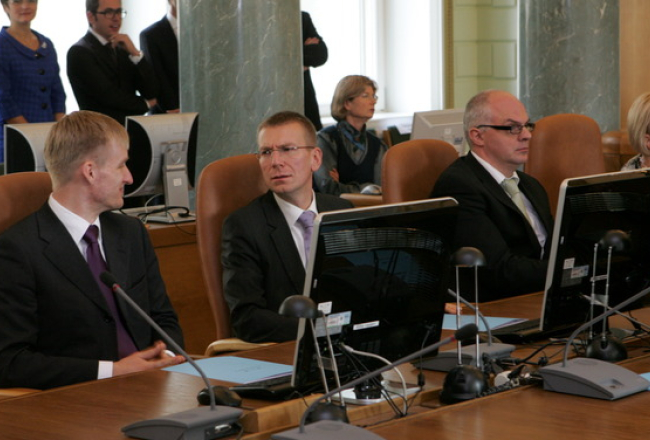 Jaunie valdības ministri (no kreisās) Edmunds Sprūdžs, Edgars Rinkēvičs, Roberts Ķīlis un Žaneta Jaunzeme-Grende. Foto: Raitis Plauks, F64