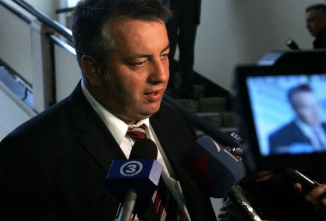 Reinis Hofmanis, F64