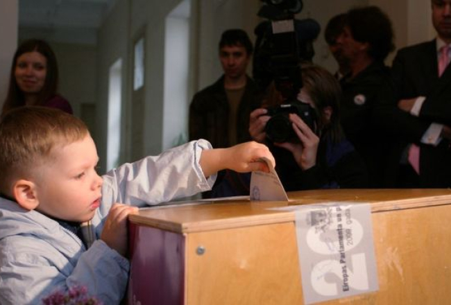 Elmārs Rudzītis, F64