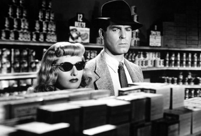 Kadrs no filmas "Dubultā apdrošināšana" (Double Indemnity)