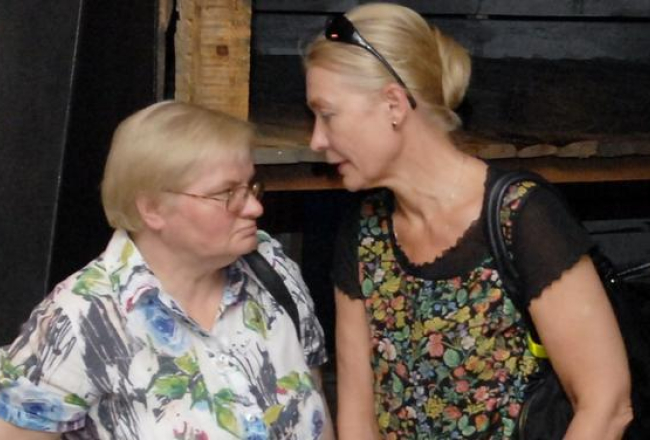 Saeimas deputātes Janīna Kursīte-Pakule (no kreisās) un Inguna Rībena. Foto: Gints Ivuškāns, F64