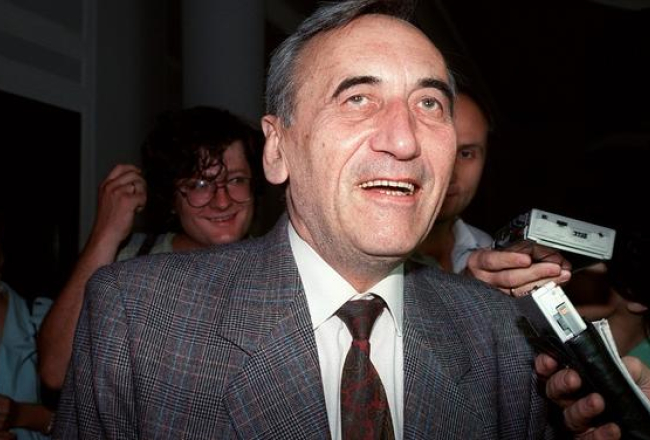 Polijas bijušais premjerministrs Tadeušs Mazoveckis. Foto: AFP/LETA