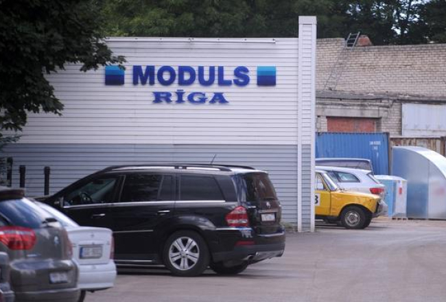 Būvniecības uzņēmuma "Moduls-Rīga" biroja ēka un teritorija. Foto: Ieva Lūka, LETA