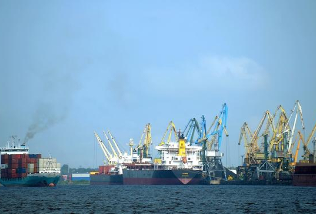 Rīgas brīvostā. Foto: Ieva Lūka, LETA