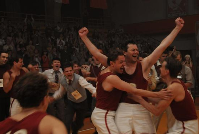 Kadrs no filmas "Sapņu komanda 1935". Foto: Mārtiņš Mīlbrets