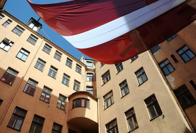 Stūra mājas jeb bijušās VDK ēkas iekšpagalmā. Foto: Ieva Lūka, LETA