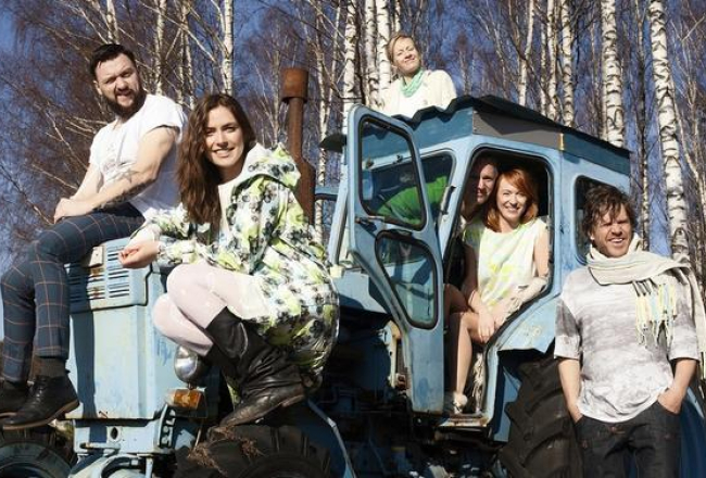 Raidījuma veidotāju komanda. Publicitātes foto