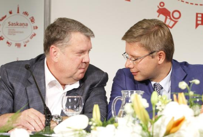 Jānis Urbanovičs (no kreisās) un Nils Ušakovs. Foto: Lauris Aizupietis, F64