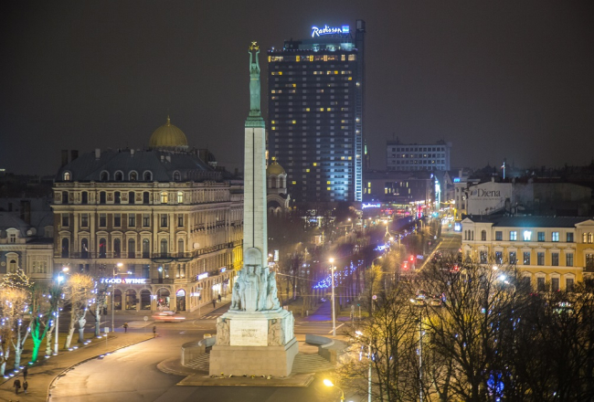 Brīvības piemineklis. Foto: Dmitrijs Suļžics, F64