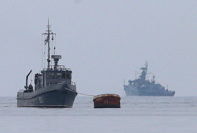 Krievijas patruļkuģi Sevastopolē. Foto: ITAR-TASS/LETA