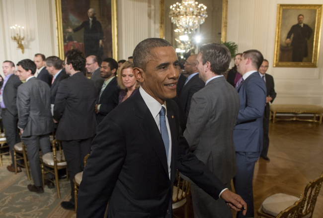ASV prezidents Baraks Obama nākamajā dienā pēc vēlēšanām atstāj preses konferenci. Foto: AFP/LETA