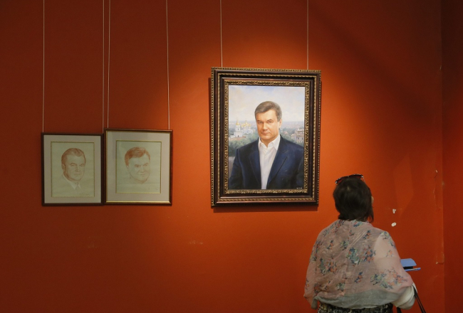 Gleznās - bijušais Ukrainas prezidents Viktors Janukovičs. Foto: EPA/LETA