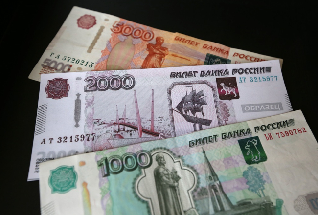 Krievijas rubļi. Foto: ITAR-TASS/LETA