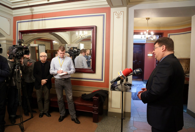 SAB direktors Jānis Maizītis preses konferencē. Foto: Edijs Pālens, LETA