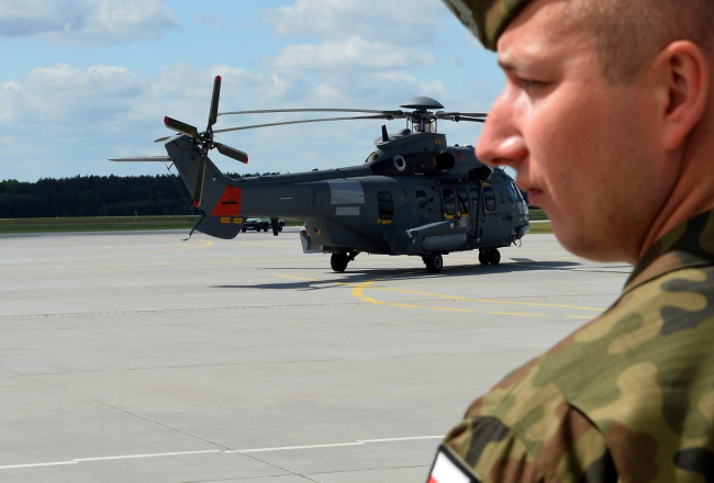 Polijas karavīrs NATO bāzē. Foto: EPA/LETA