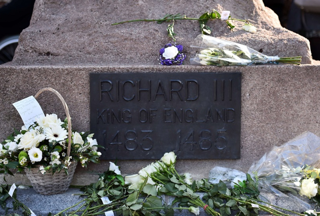 Piemiņas zīme karalim Ričardam III. Foto: AFP/LETA