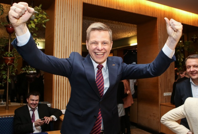 Par galvaspilsētas mēra amatu sacentīsies Liberāļu kustības kandidāts Remigijs Šimašus (attēlā) un pašreizējais mērs, Lietuvas brīvības savienības kandidāts Artūrs Zuoks. Foto no "Delfi.lt"