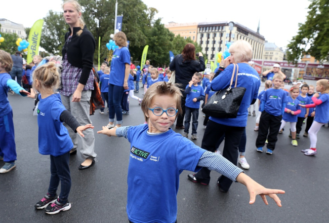 Eiropas sporta nedēļas atklāšanas pasākums septembrī laukumā pie Brīvības pieminekļa. Foto: Evija Trifanova, LETA