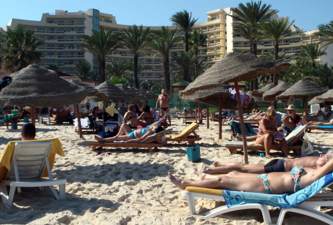 Tunisijas pilsētas Sūsas pludmale pērngada rudenī. Foto: AFP/LETA