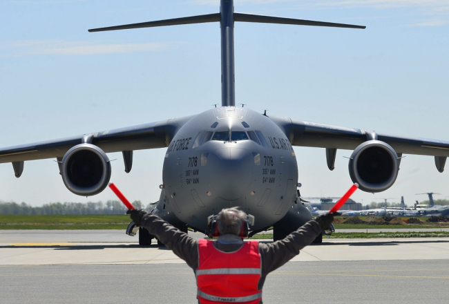 ASV gaisa spēku lidmašīna. Foto: AFP/LETA