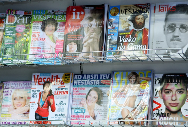 Žurnāli kioskā. Foto: Ieva Lūka, LETA