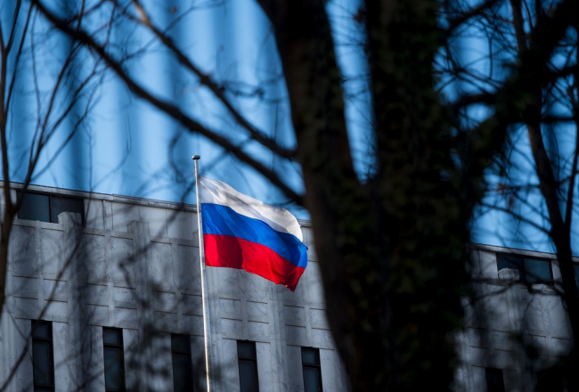 Krievijas vēstniecība Vašingtonā. Foto: BRENDAN SMIALOWSKI, AFP