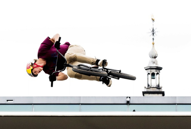 BMX braucējs. Foto: EPA/LETA