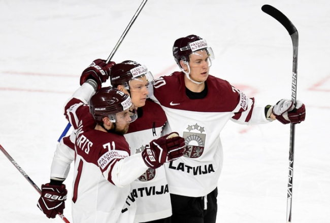 Latvijas izlase spēlē pret Itāliju. Foto: Edijs Pālens, LETA