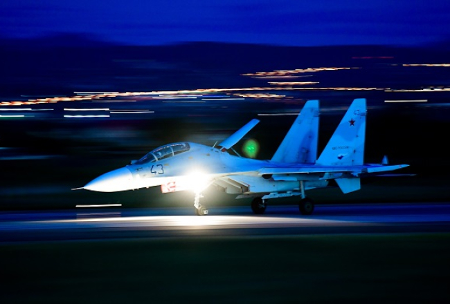 Krievijas armijas iznīcinātājs. Foto: ITAR-TASS/LETA