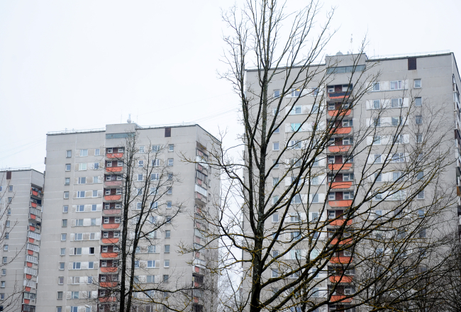 Daudzdzīvokļu ēkas Rīgā. Foto: Ieva Lūka, LETA.