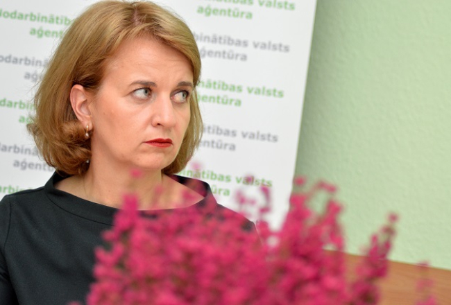 NVA pārstāve Evita Simsone.