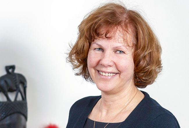 Ārija Martukāne.