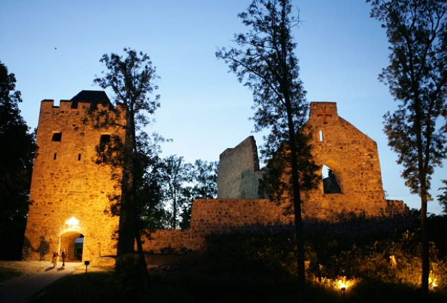Siguldas pilsdrupas. Foto: Gatis Dieziņš, LETA