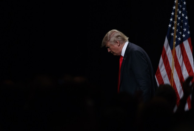 Donalds Tramps tiekas ar Milvoku šerifu. Foto: AP/LETA