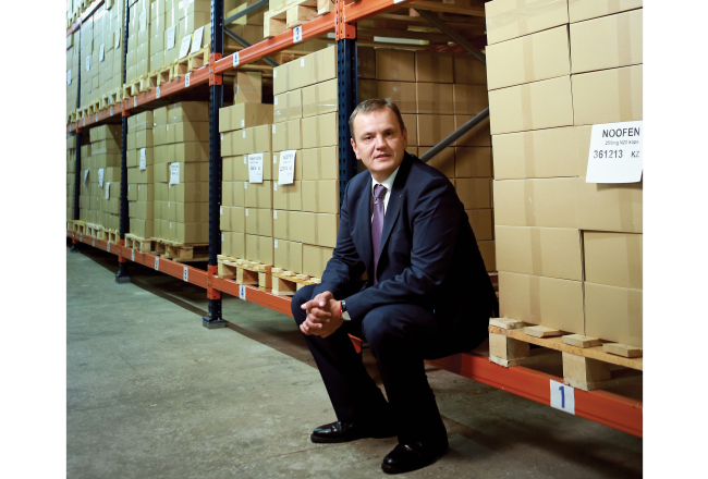 A/s Olainfarm, kuru vada Salvis Lapiņš, šāgada pirmajā ceturksnī, pēc apgrozījuma un peļņas rezultātiem apsteidzot Grindex, kļuvusi par lielāko farmācijas uzņēmumu ne tikai Latvijā, bet visā Baltijā.