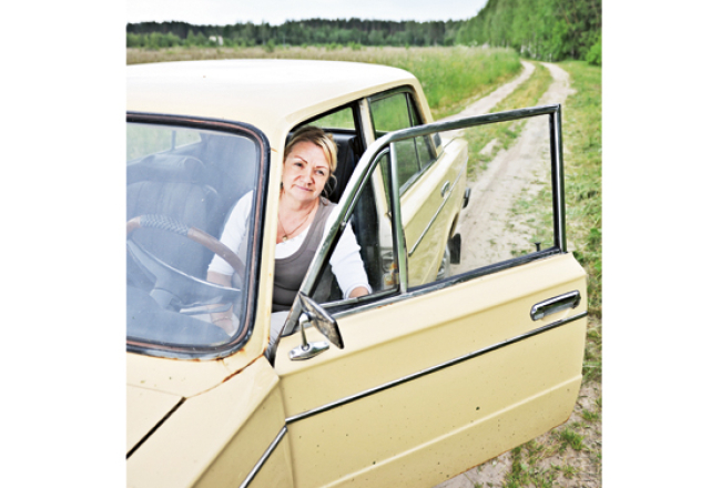 Inga Bajāre ar 20 gadu veco žiguli bijusi ļoti apmierināta. «Nenoliedzami, Audi ir komfortablāks, taču šaurāks. Žigulī bijusi daudz labāka redzamība, gaišāks.»