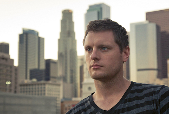 Amerikā dzīvojošais latvietis Oto Godfrejs izveidojis portālu ar ASV parāda summas vizualizāciju. Tā kļuvusi populāra, un to publicējuši vairāki mediji pasaulē.