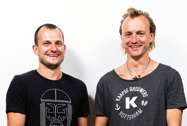 Edgars Melnis (pa kreisi) un Reinis Pļaviņš,
SIA Zlaukts līdzīpašnieki.
Foto — Jēkabs Kalvelis, Picture Agency