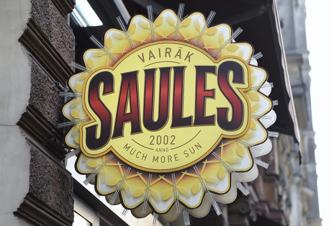 Restorāns "Vairāk saules" Dzirnavu ielā. Foto: Paula Čurkste, LETA