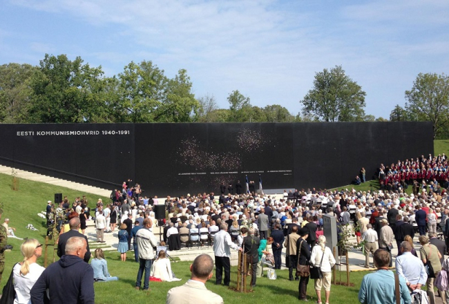 Memoriāla komunismu upuru piemiņai atklāšana Tallinā, Igaunijā. Foto: Gunārs Nāgels