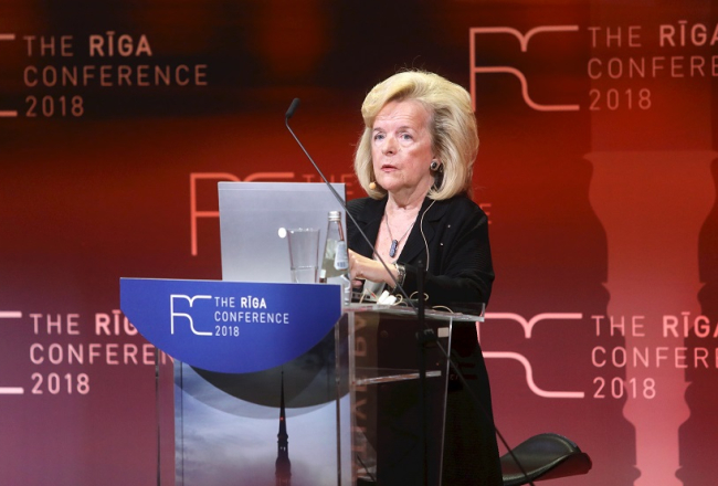 Rīgas Juridiskās augstskolas viesprofesore Vita Matīsa piedalās drošības un aizsardzības forumā "Rīgas konference 2018". Foto: Ieva Leiniša, LETA