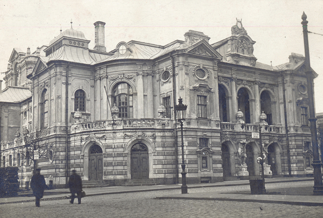 Rīgas pilsētas 2. teātris.
Foto no Latvijas Kara muzeja krājuma