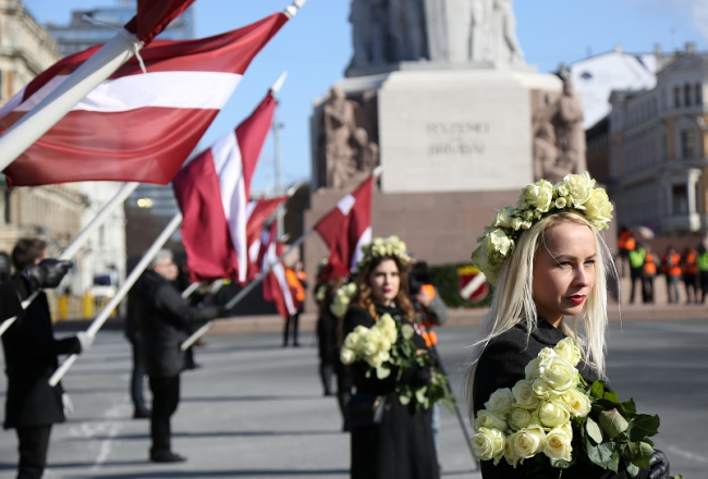 "Daugavas Vanagu" rīkotajā leģionāru piemiņas gājienā pērn. Foto: Edijs Pālens, LETA