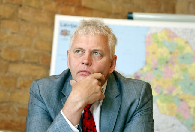Uzņēmējs Viesturs Tamužs piedalās partijas "KPV LV" preses konferencē. Foto: Edijs Pālens, LETA