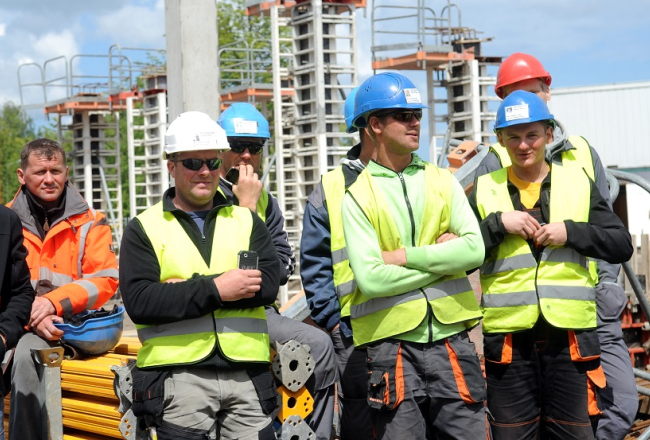 Būvnieki patlaban ir visoptimistiskāk noskaņotā nozare Latvijā. Foto: Edijs Pālens, LETA
