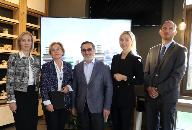Asociāciju pārstāvji aicina veidot Eiropas standartiem atbilstīgu atkritumu depozīta sistēmu. Publicitātes foto.