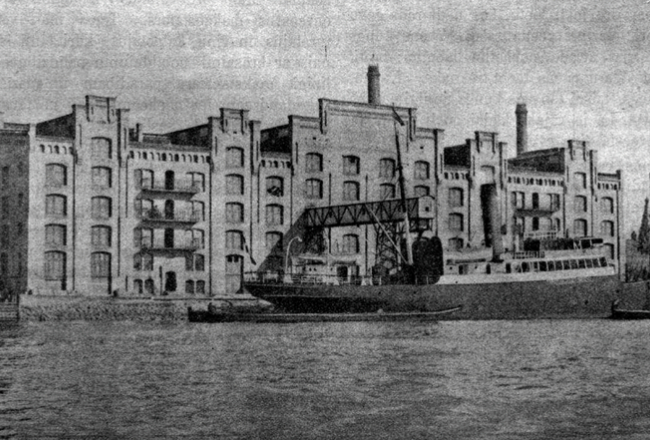 Latviešu lauksaimnieku Ekonomiskās sabiedrības elevators spīķeris Rīgā 1914. gadā