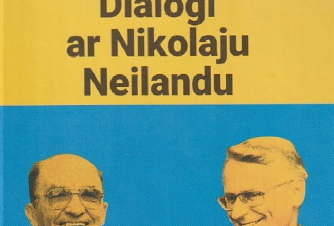 Grāmatas vāks.
