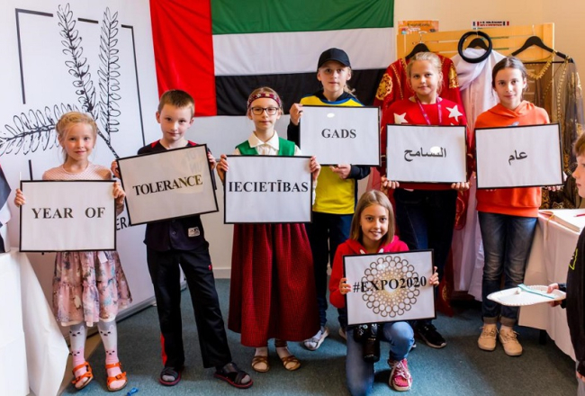Iecietības gada ietvaros vēstniecība organizēja arī radošo ideju konkursu “Iecietība”, kurā Latvijas skolēniem un studentiem bija iespēja piedalīties un parādīt, kā viņi izprot iecietību. Publicitātes foto