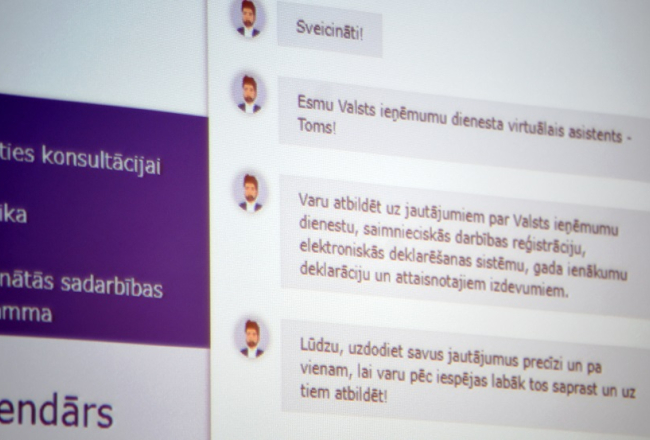 Valsts ieņēmumu dienesta virtuālais asistents "Toms". Foto: Zane Bitere, LETA